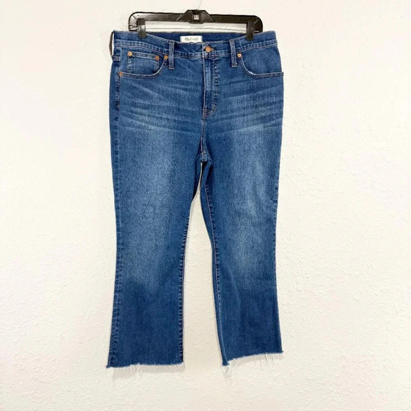 Madewell High Rise Cali Demi Boot Raw Hem Cropped Jeans Women's Waist Size 32 - Picture 2 of 8